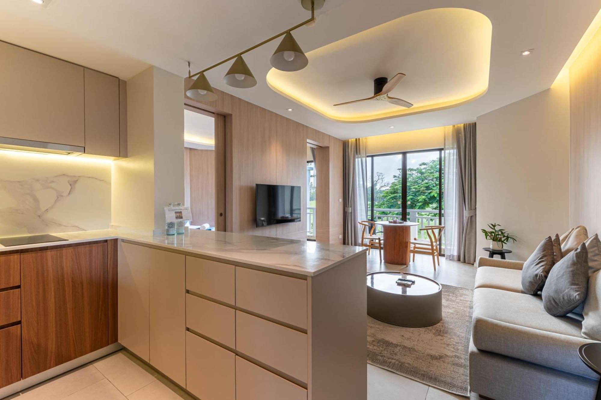 Stylish 1 Bedroom With Golf View, Steps From Beach, Allamanda Laguna *