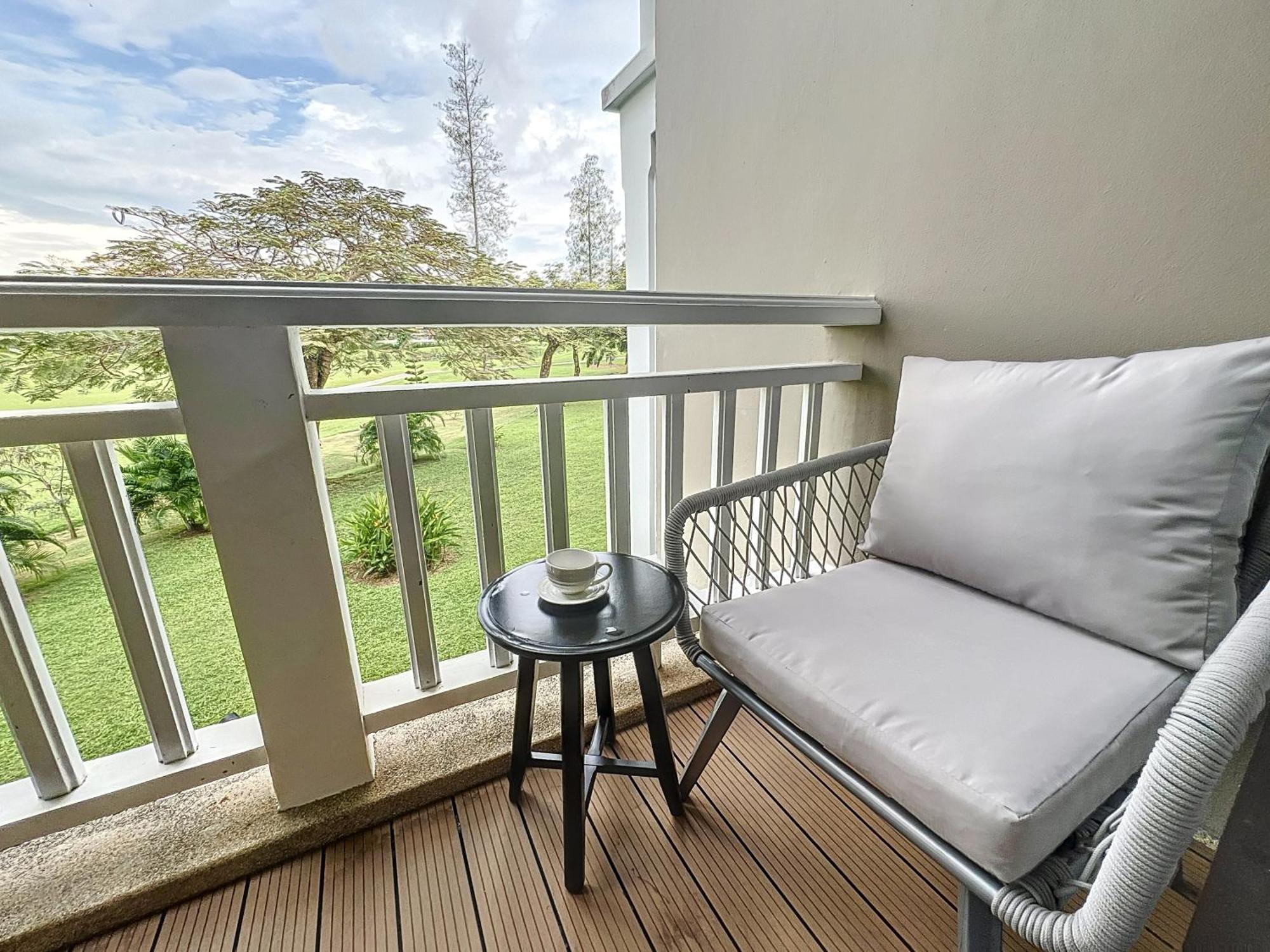 Stylish 1 Bedroom With Golf View, Steps From Beach, Allamanda Laguna * Bang Tao Beach (Phuket)