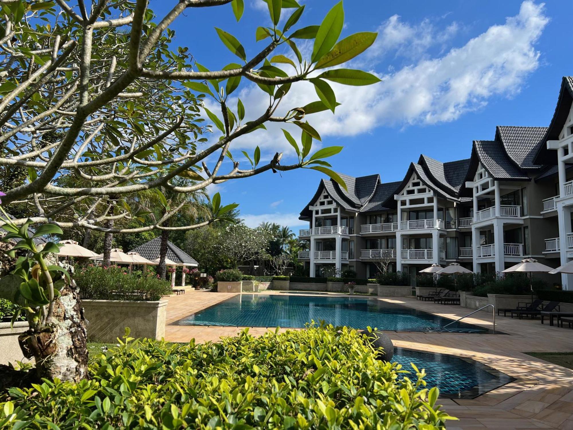 Stylish 1 Bedroom With Golf View, Steps From Beach, Allamanda Laguna Bang Tao Beach (Phuket)