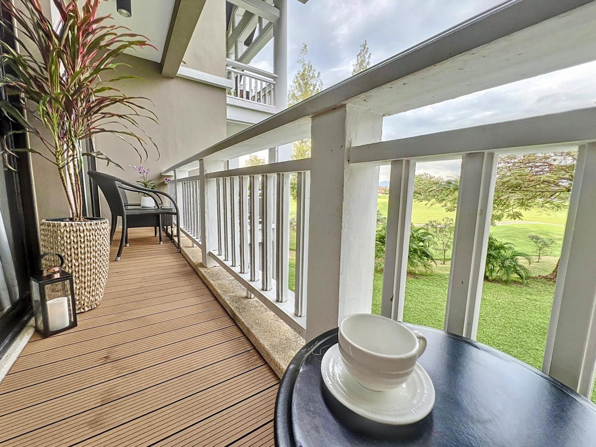 Stylish 1 Bedroom With Golf View, Steps From Beach, Allamanda Laguna * Bang Tao Beach (Phuket)